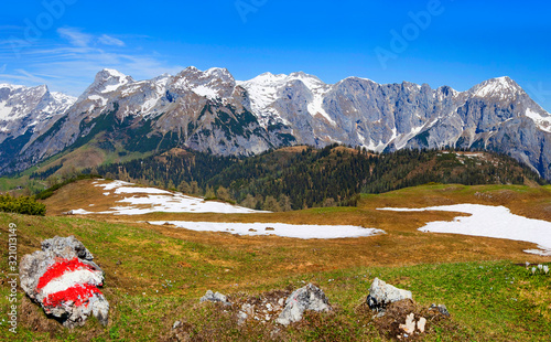 Das schöne Tennengebirge im Salzburger Land photo