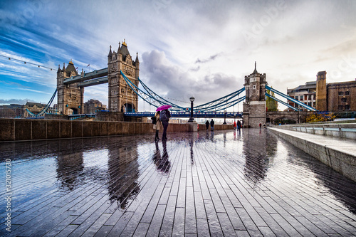 Sticker The tower Bridge of London in a rainy morning