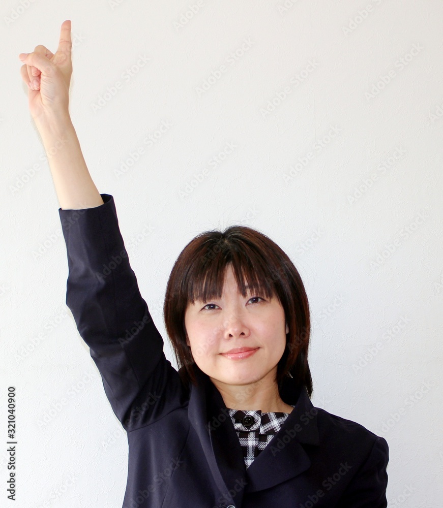 人物 女性 ビジネス 笑顔 人物 女性 ビジネス 笑顔