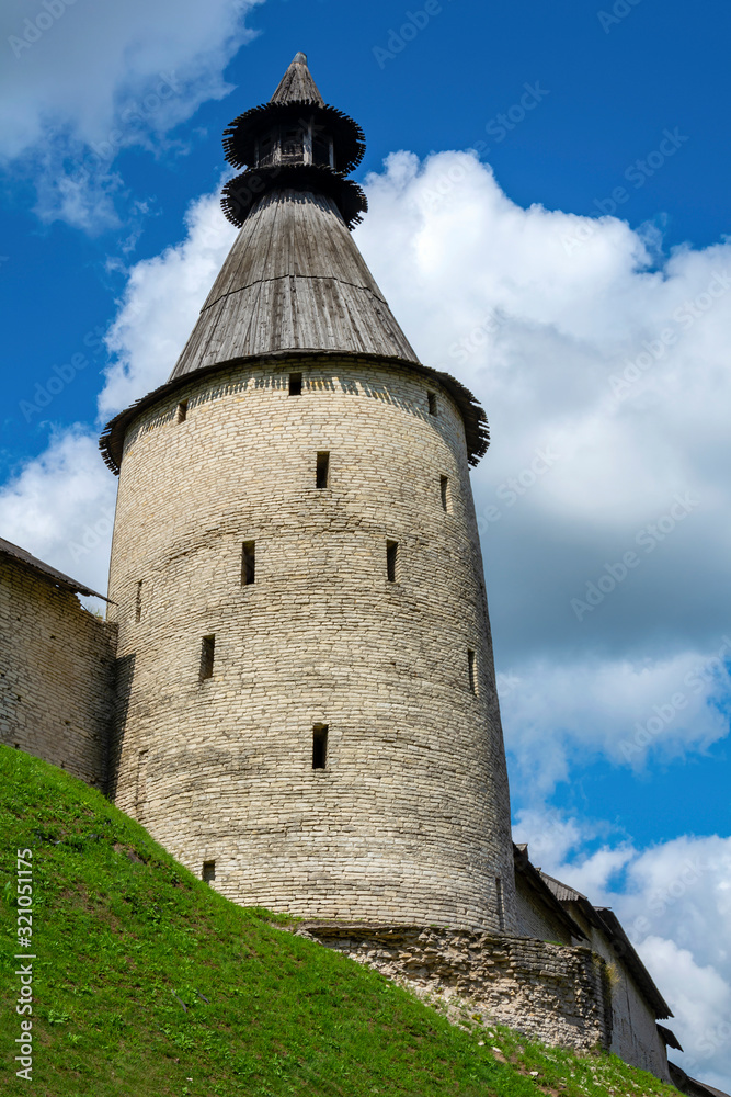 Pskov, the Middle tower of the Pskov Kremlin