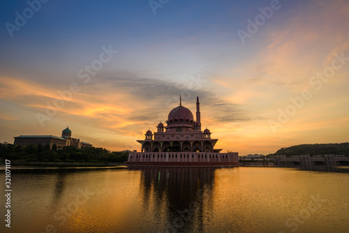 Beautiful sunrise Putra Mosque in Putrajaya, Malaysia