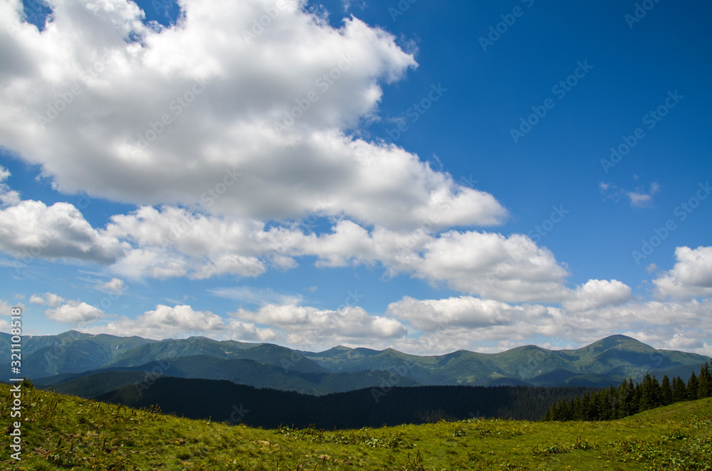 Chornohora mountains - is the highest mountain range in Western Ukraine in the Eastern Beskids and the Ukrainian Carpathians group