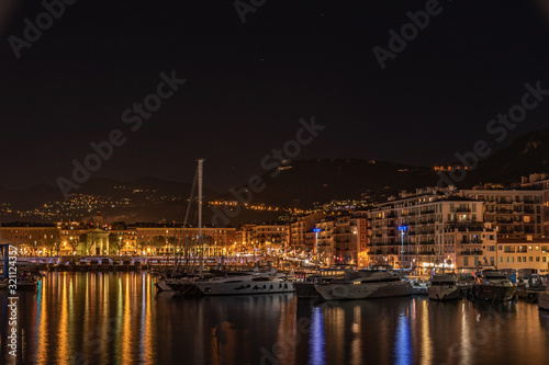 Port Lympia  de Nice la nuit - Port Lympia of Nice by night © Bernard
