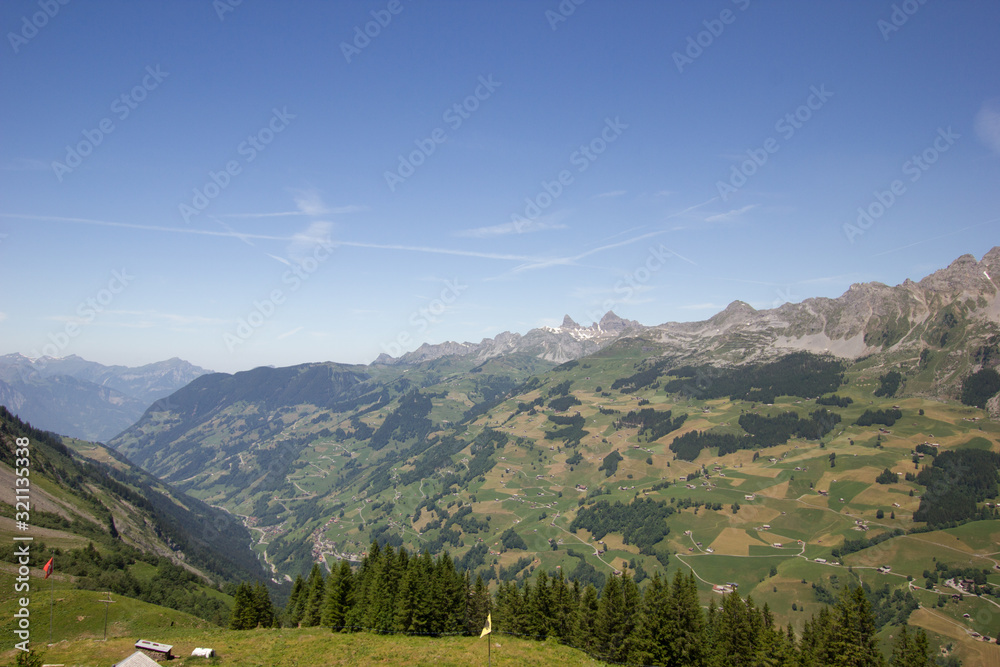 Naklejka premium Beautiful view over the mountains in Switzerland