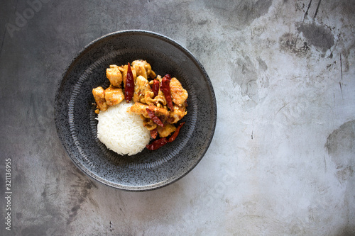 Spicy Cashew Chicken with C...