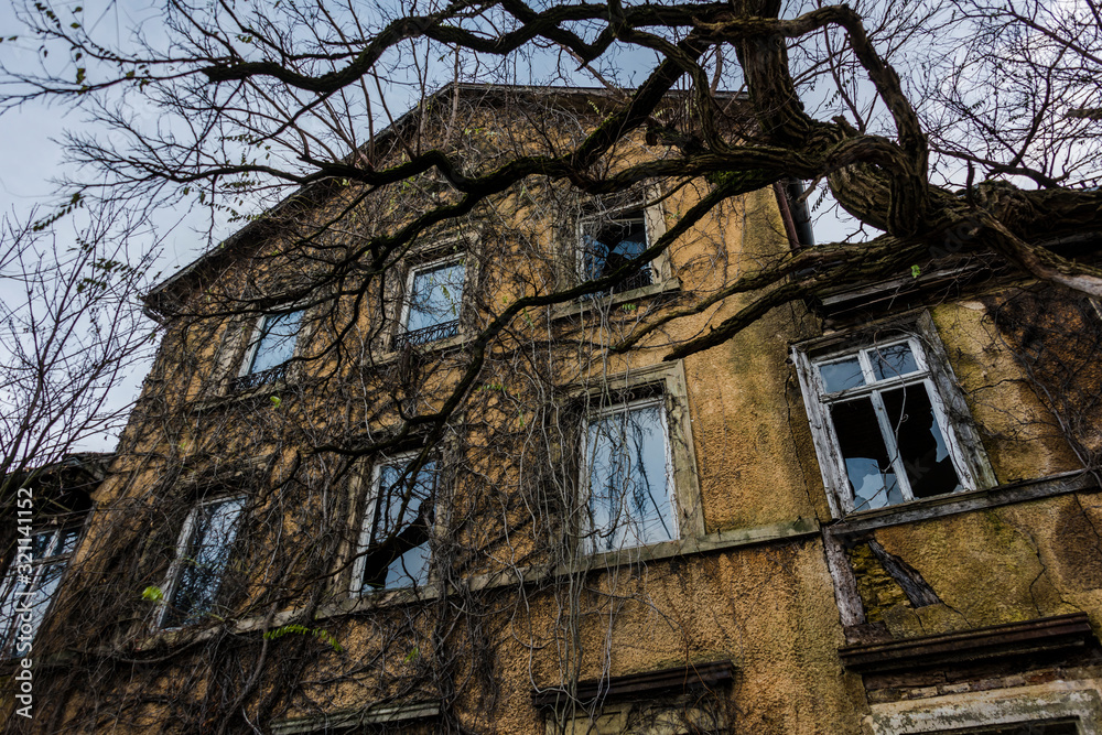 Old broken house lost place. house in need of renovation.