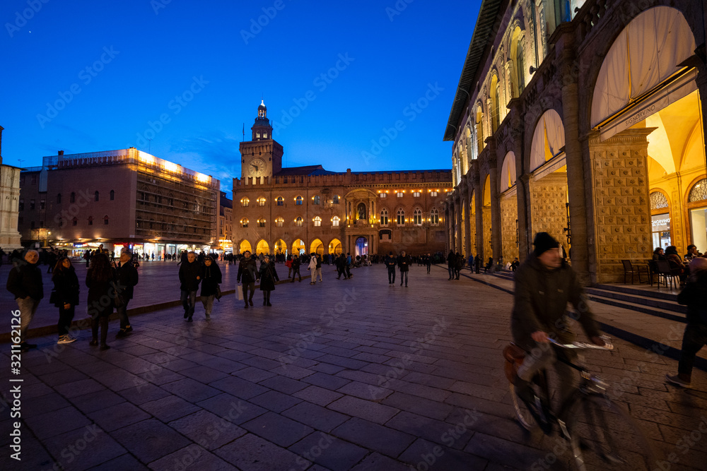 Fototapeta premium People walking in Piazza Maggiore. Bologna. Italy