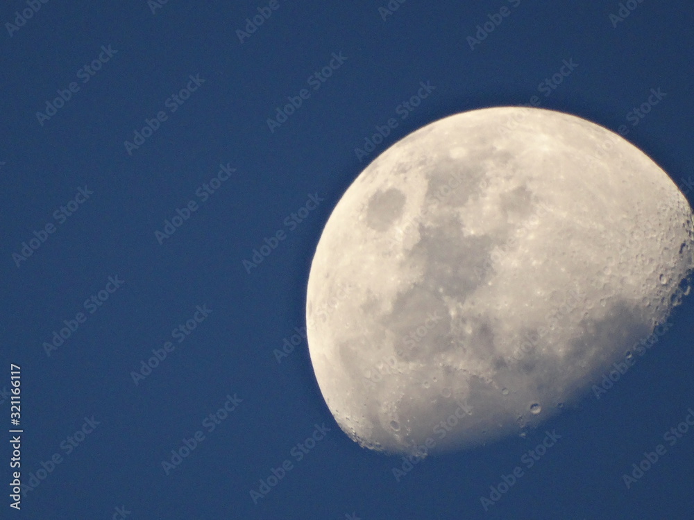 Imagem da lua captada da cidade de Sete Lagoas-Mg por MTLB Imagem da lua captada da cidade de Sete Lagoas-Mg por MTLB
