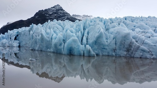 glacier, ice, landscape, iceberg, nature, water, snow, cold, mountain, blue, argentina, winter, patagonia, lake, arctic, frozen, iceland, sky, sea, travel, ocean, perito moreno, reflection, antarctica
