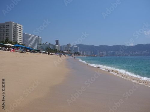 Sandy beach with hotels at ACAPULCO city in Mexico © Jakub Korczyk