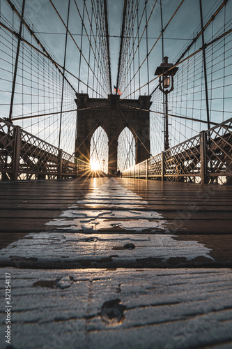 Sunrise on Brooklyn bridge 