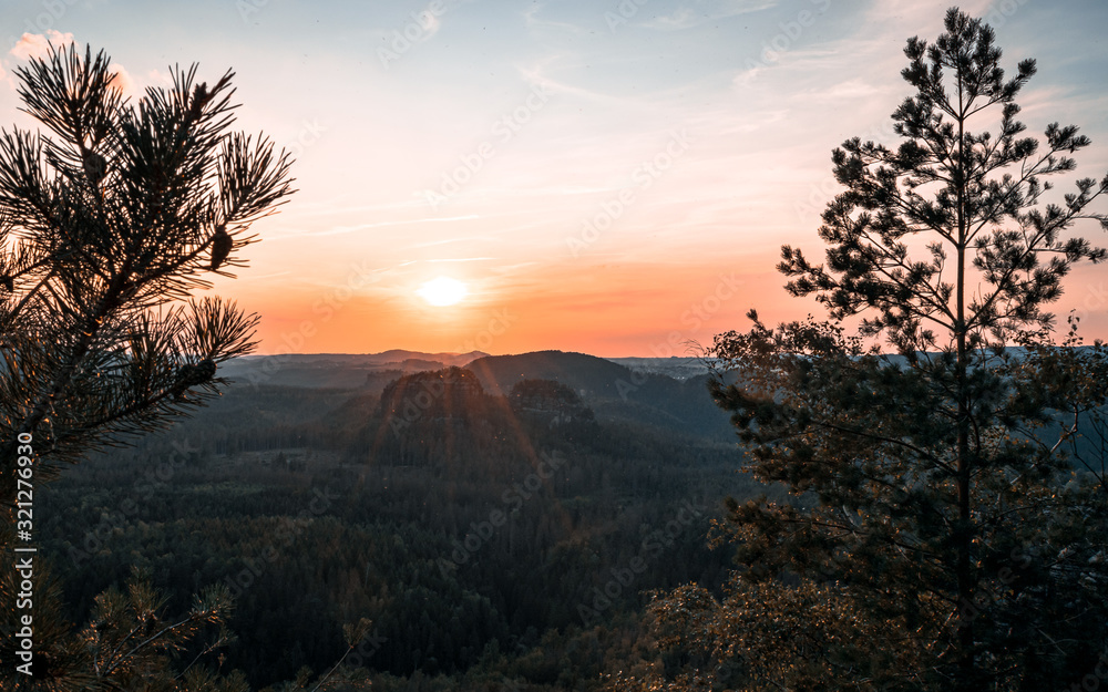 Fototapeta premium Wanderung im Kirnitzschtal Sächsische Schweiz