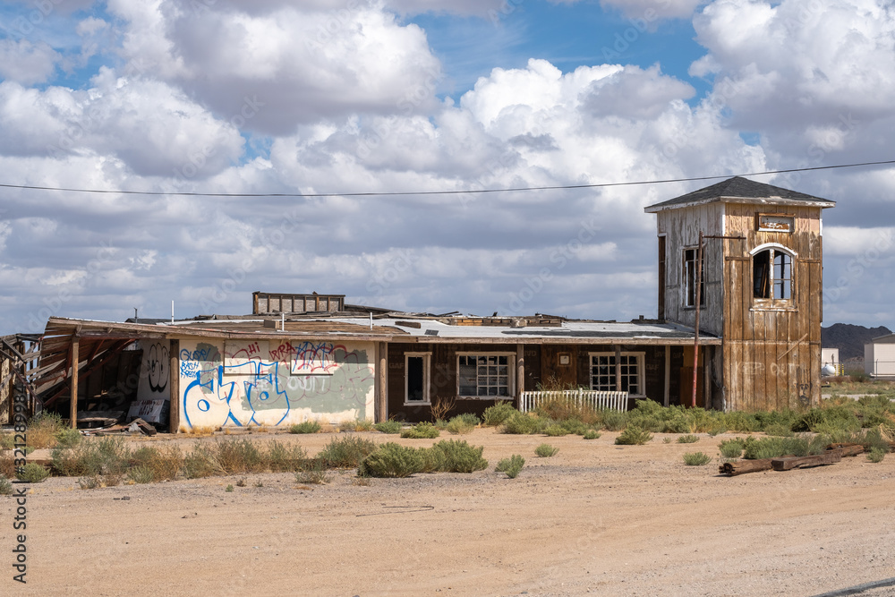 abandoned house in the desert, california