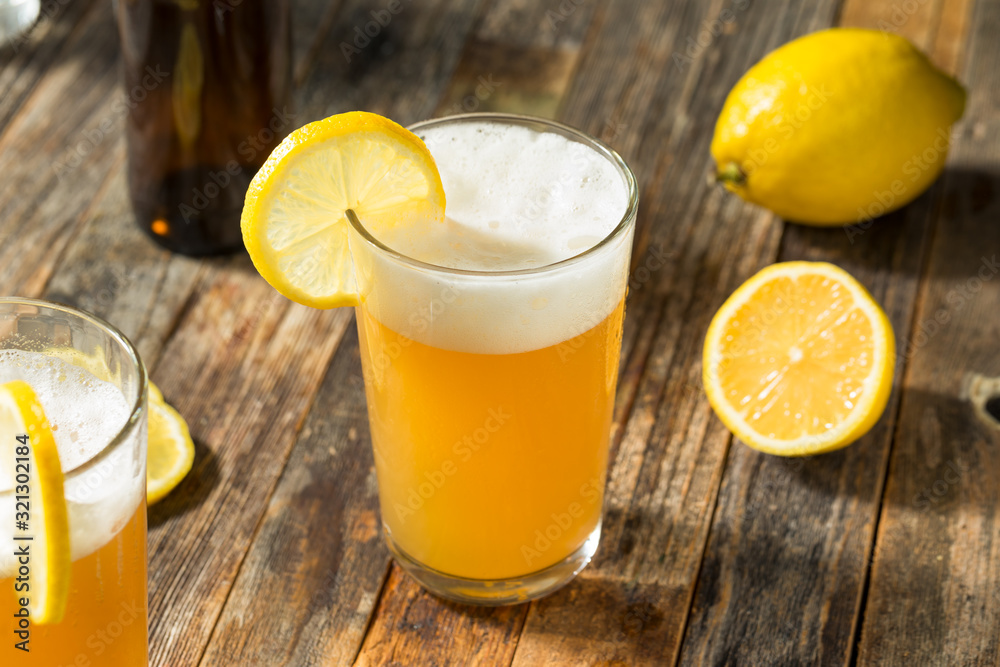 Refreshing Lemon Beer Shandy Refreshing Lemon Beer Shandy