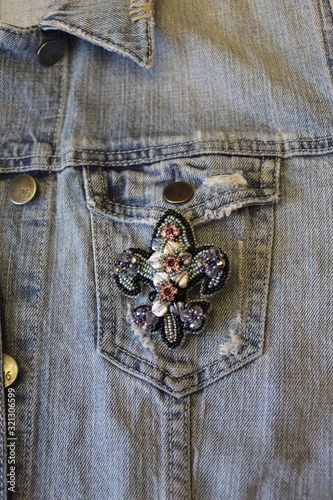 It is fashionable to wear brooches on clothes, on bags - everywhere