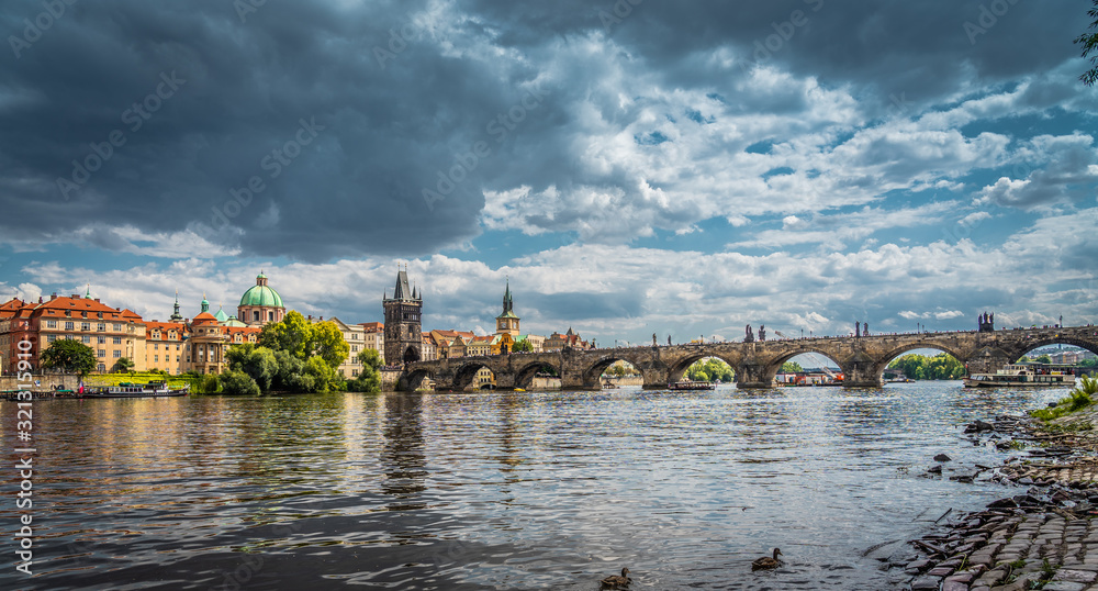 Obraz premium Charles Bridge Prague in Czech Republic.