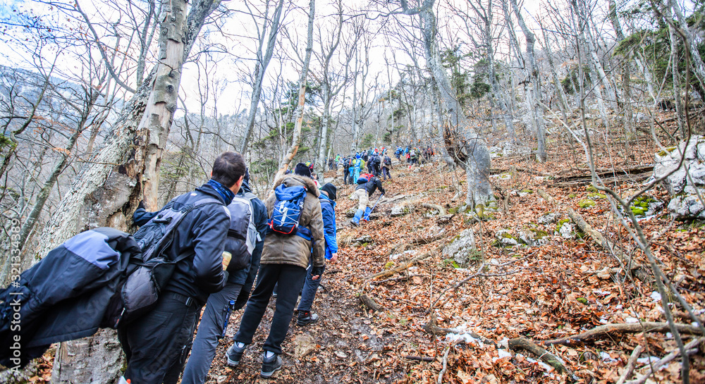 Obraz premium Trekking Group People Outdoor Nature Healthy Activity Mountain Hiking