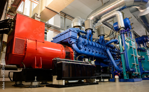 Großes Notstrom Dieselaggregat für ein Rechenzentrum