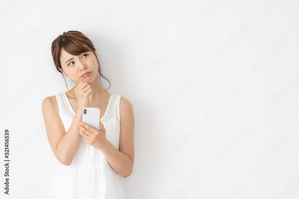 女性 白ワンピース 女性 白ワンピース
