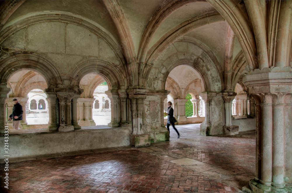 Abbaye de Fontenay à Marmagne, France Abbaye de Fontenay à Marmagne, France
