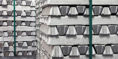 Tableau sur toile The depot of aluminum ingots of an industrial company