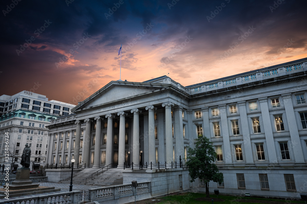 Fototapeta premium Exterior of United States Department of Treasury