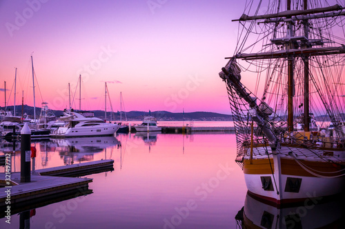 Foto Sail boat at Victoria Dock in Hobart, Tasmania