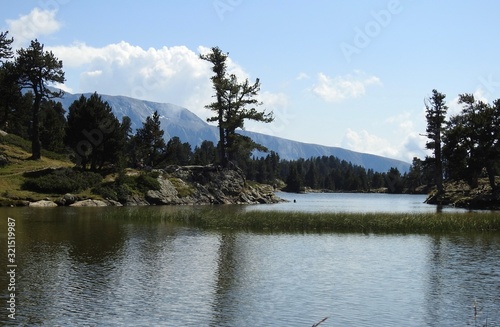 Le lac Achard à proximité de la station de sports d'hiver de Chamrousse.