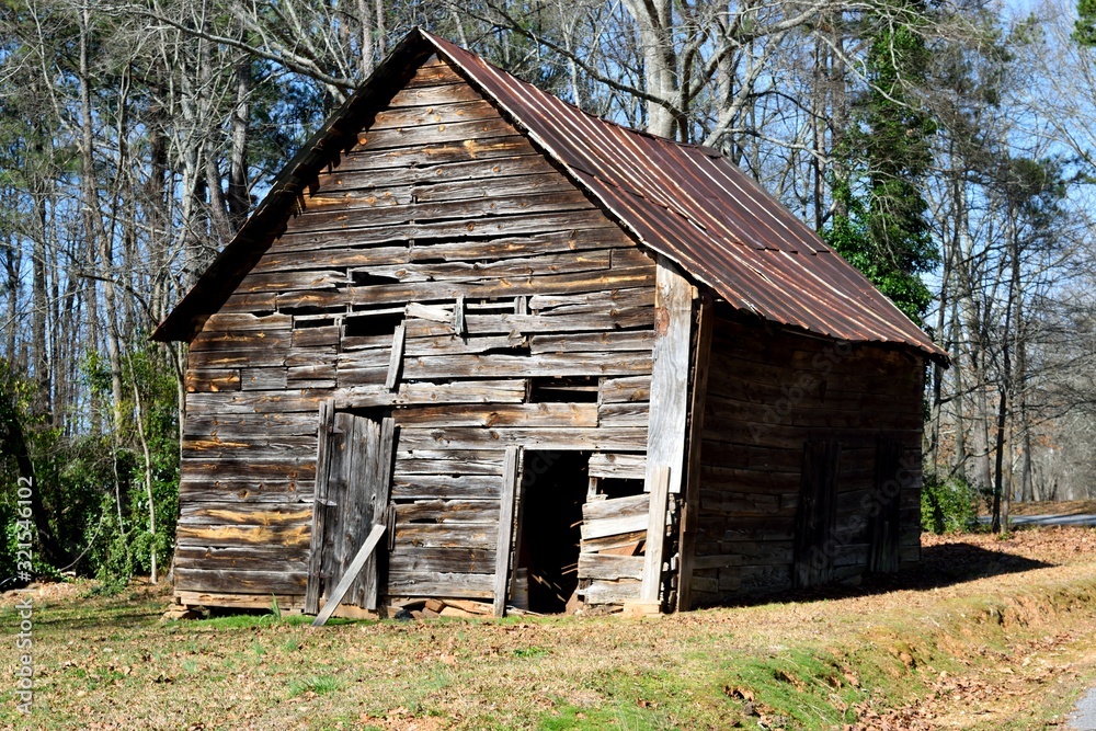 Old rustic abandoned farm barn shed at rural, Georgia, USA Old rustic abandoned farm barn shed at rural, Georgia, USA