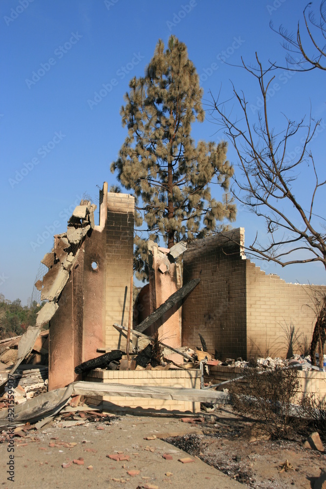 Fototapeta premium San Diego wildfires: The Witch Fire devastation in the San Diego, California community of Rancho Bernardo