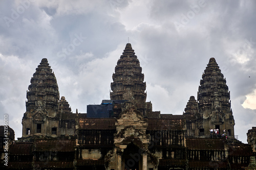 Angkor wat temple ruins siem reap cambodia asia