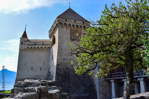 château de Veytaux entre Villeneuve et Montreux en Suisse photo