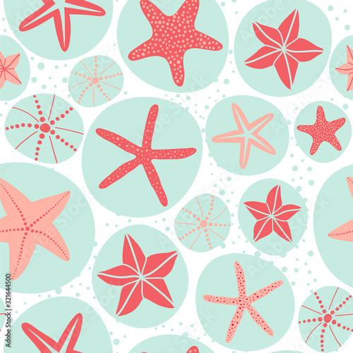 Summer background. Seamless vector pattern with sea stars in circles.