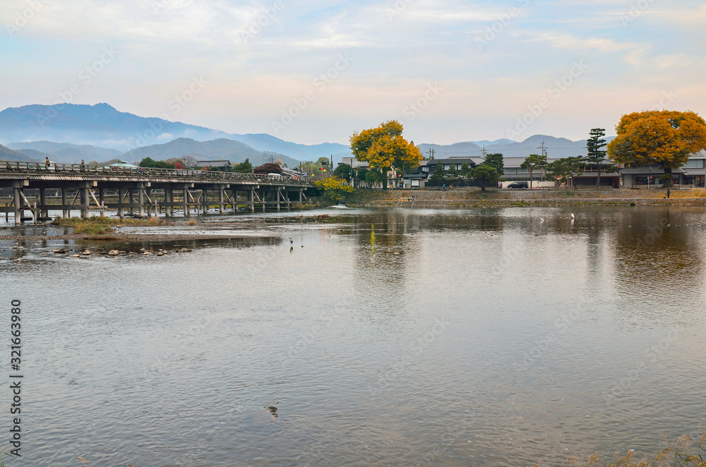 Obraz premium 京都の桂川