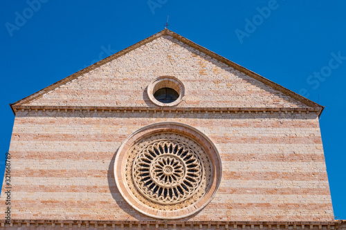 La Basilica di Santa Chiara ad Assisi, Umbria, Italia photo