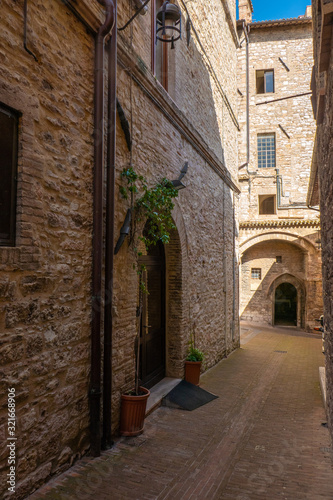 Strade e piazze di Assisi, Umbria, Italia