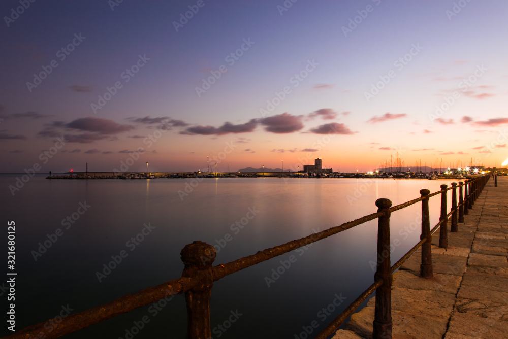 Fototapeta premium Lunga esposizione a Trapani
