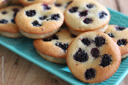  Financier à la mûre