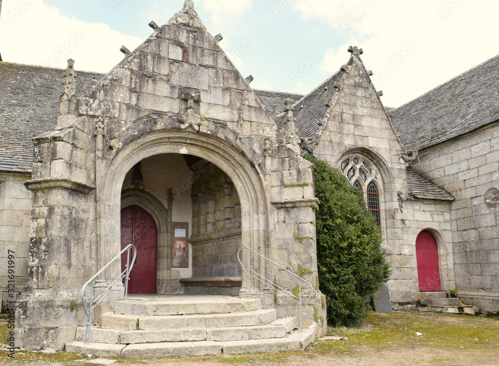 Enclos paroissial de Saint Edern dans la commune de Lannedern en Bretagne dans le Finistère