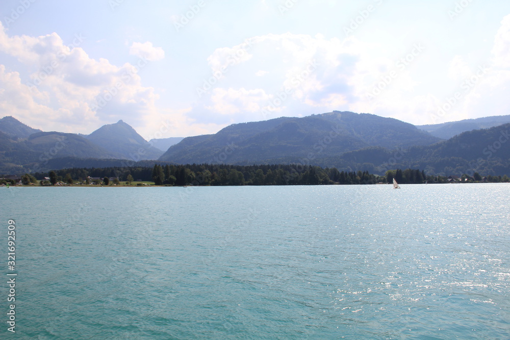 Obraz premium lake in mountains