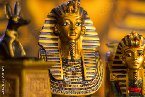 Obraz na plátne Statues of tutankhamun and mythology jackal anubis