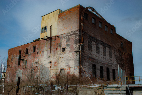 old abandoned building © Jacie