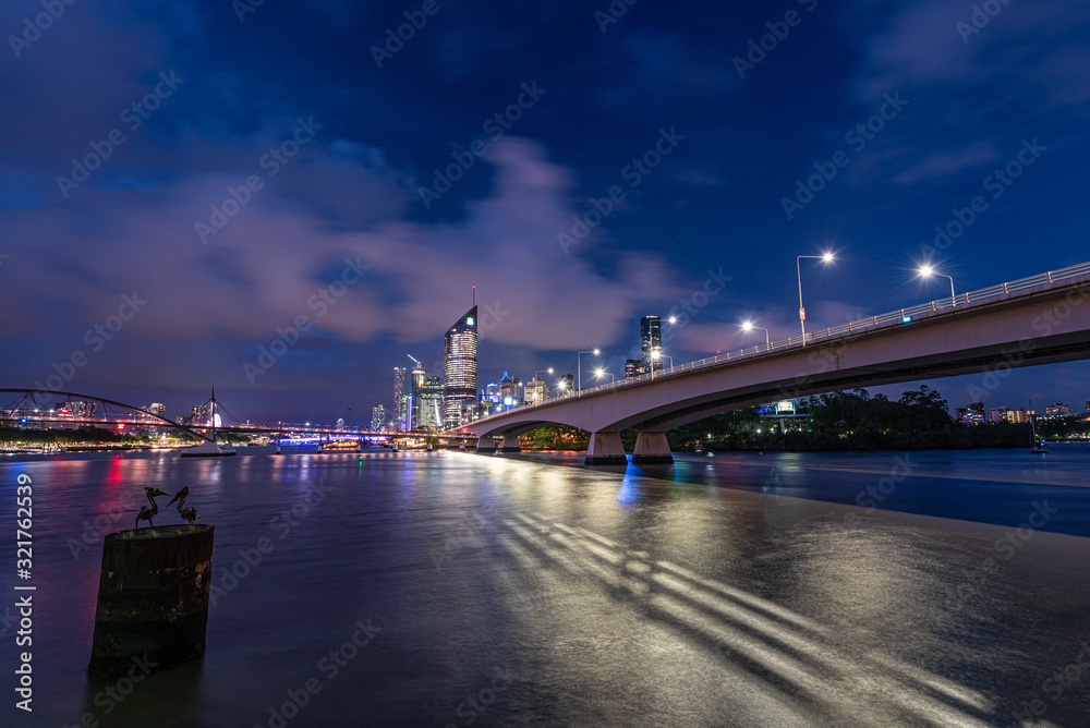 Obraz premium bridge over the river