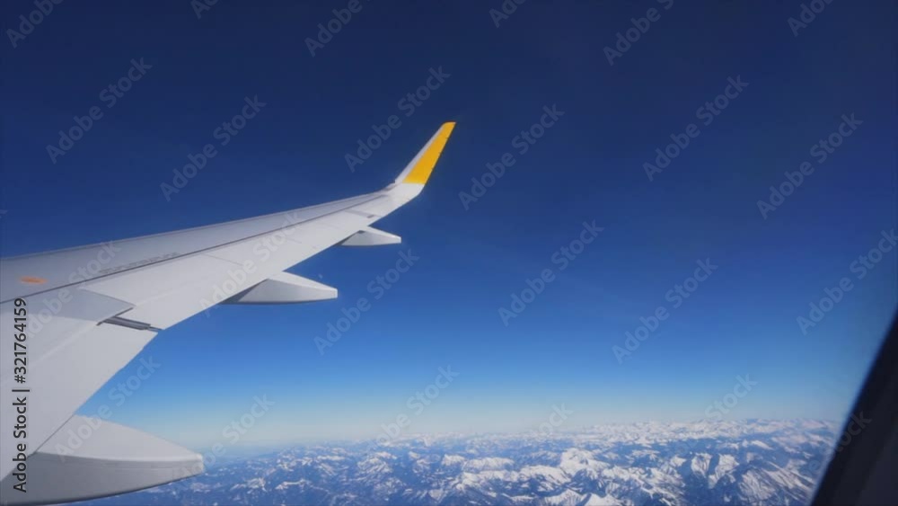 Time-lapse Flight from Munich to Barcelona over the snowy Alps (Airplance Window) Time-lapse Flight from Munich to Barcelona over the snowy Alps (Airplance Window)