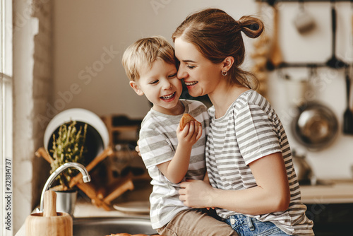 Εκτύπωση καμβά preparation of family breakfast