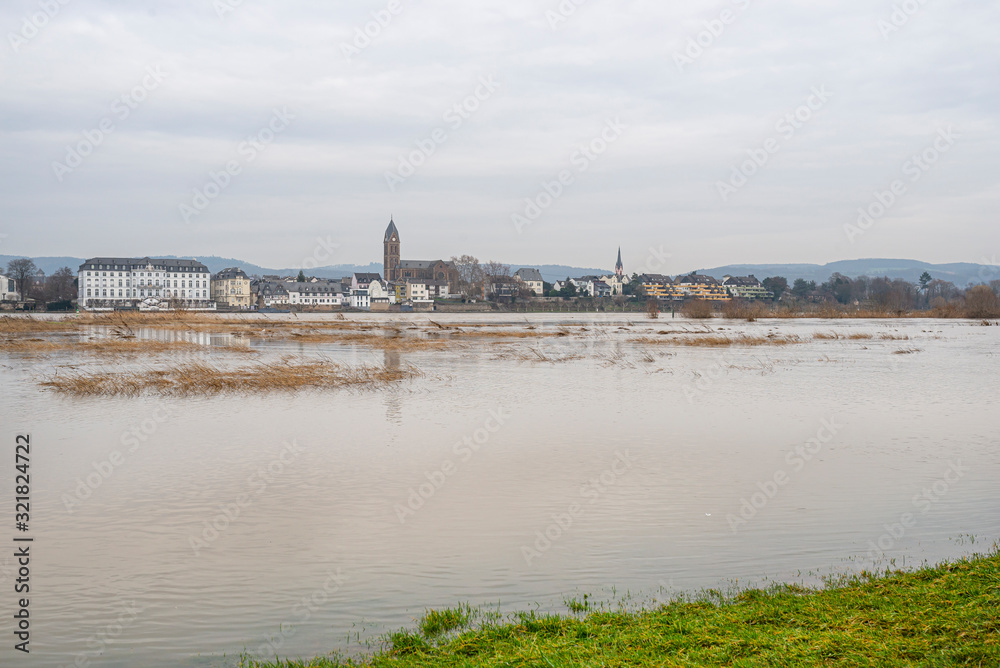 The high state of the Rhine in western Germany, water has risen from the riverbed. The high state of the Rhine in western Germany, water has risen from the riverbed.