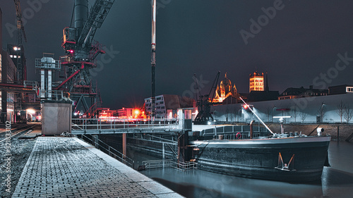 Der Industriehafen in Neuss in Nachtstimmung photo