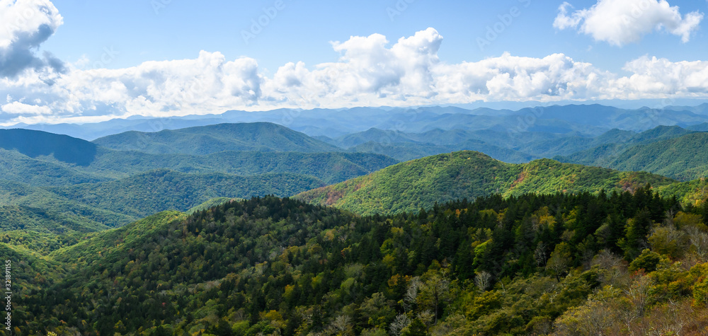 Fototapeta premium Autumn in the Appalachian Mountains Viewed Along the Blue Ridge Parkway