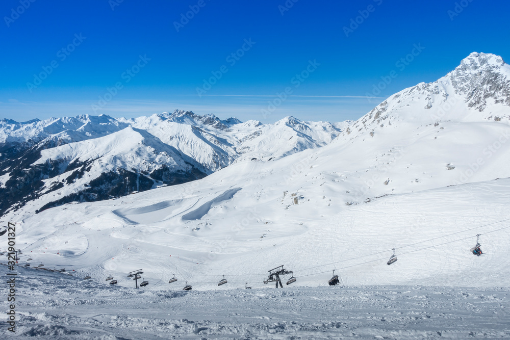 Skigebiet  Mayrhofen im Zillertal mit Sessellift