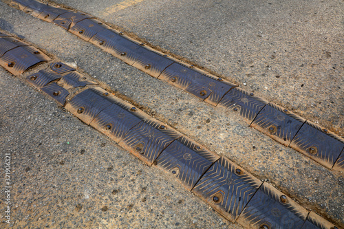 Deceleration belt on Highway